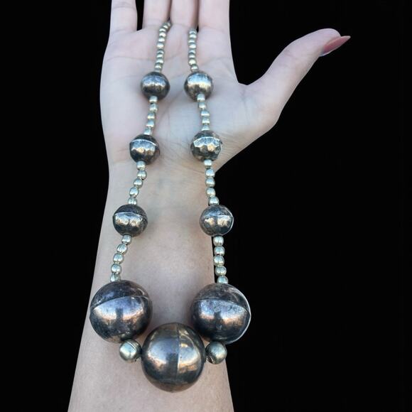 VTG HUGE Navajo Style pearls Silver Tone Bead Necklace 2-20 MM Graduated Western - Picture 1 of 8